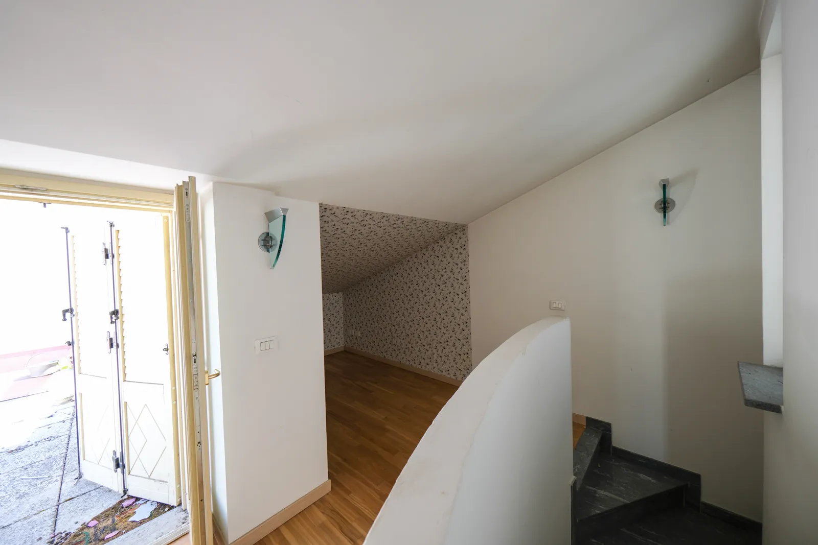 Appartamento sub 719 e box sub 762
