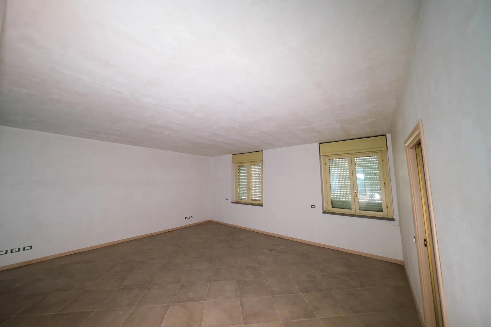 Appartamento sub 716 e box sub 760 
