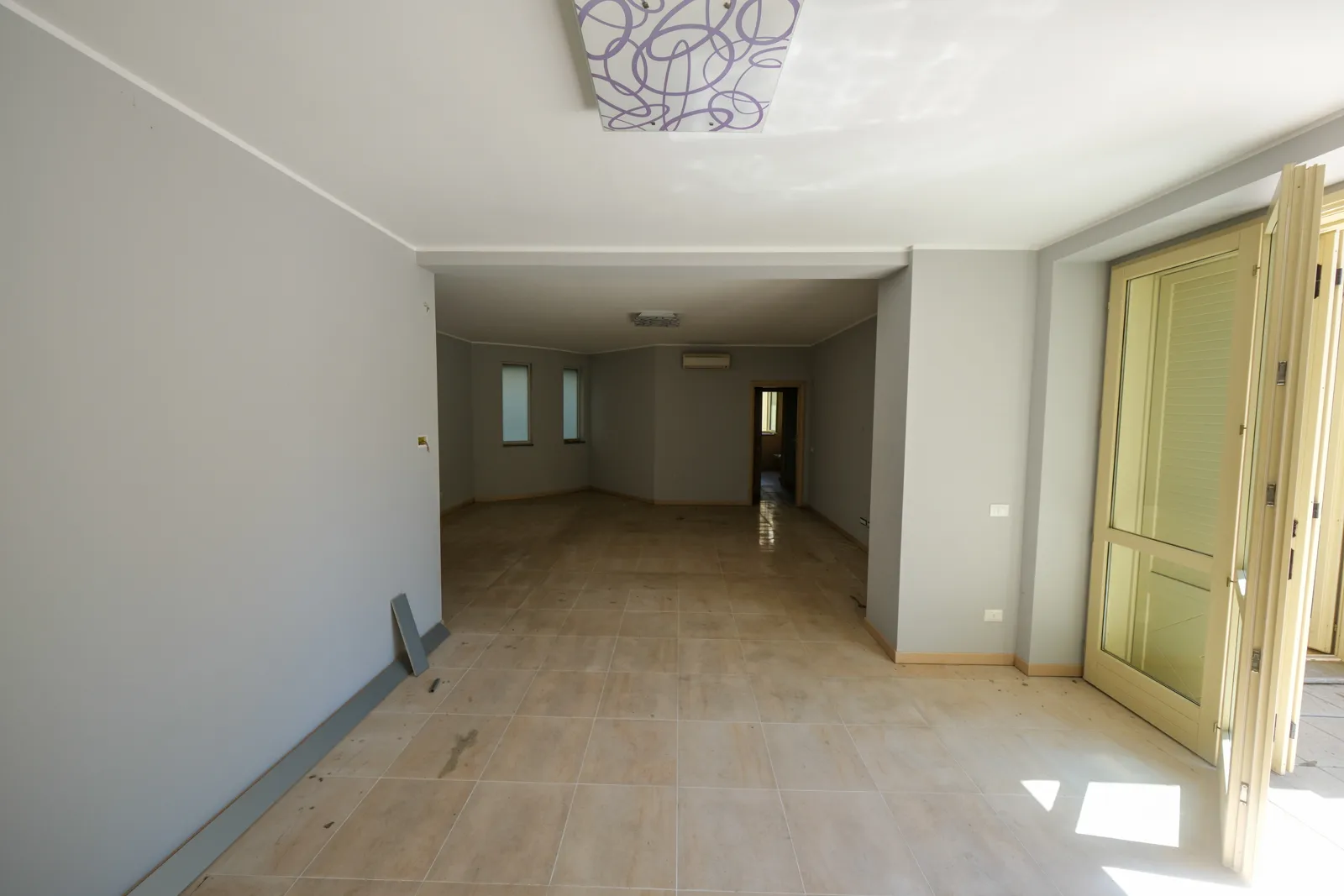 Appartamento sub 717 e box sub 761 