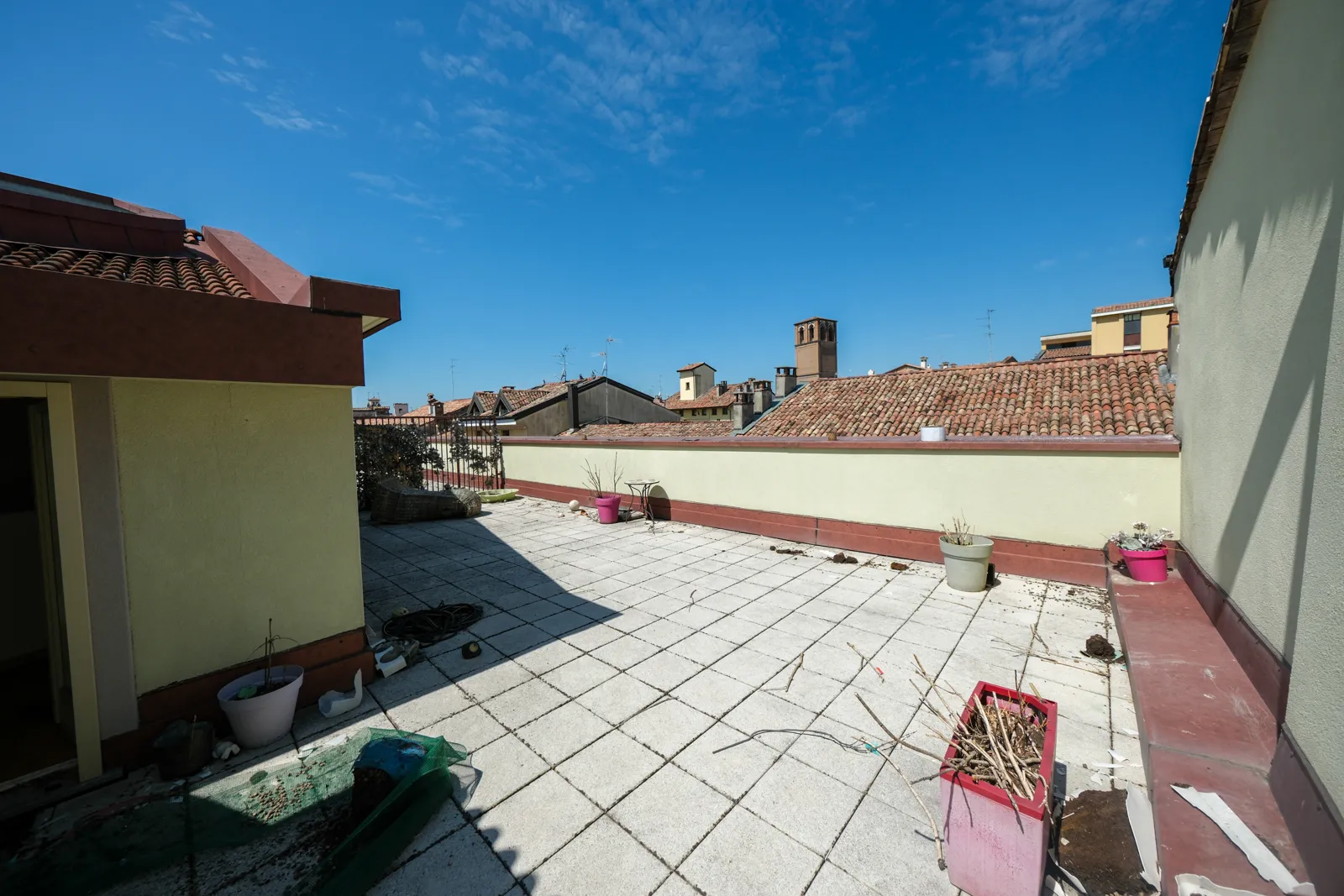 Appartamento sub 719 e box sub 762