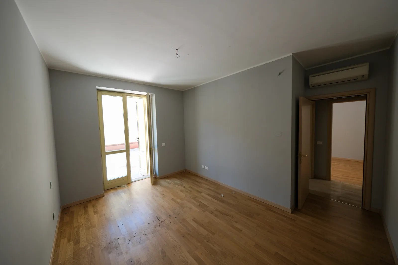 Appartamento sub 717 e box sub 761 