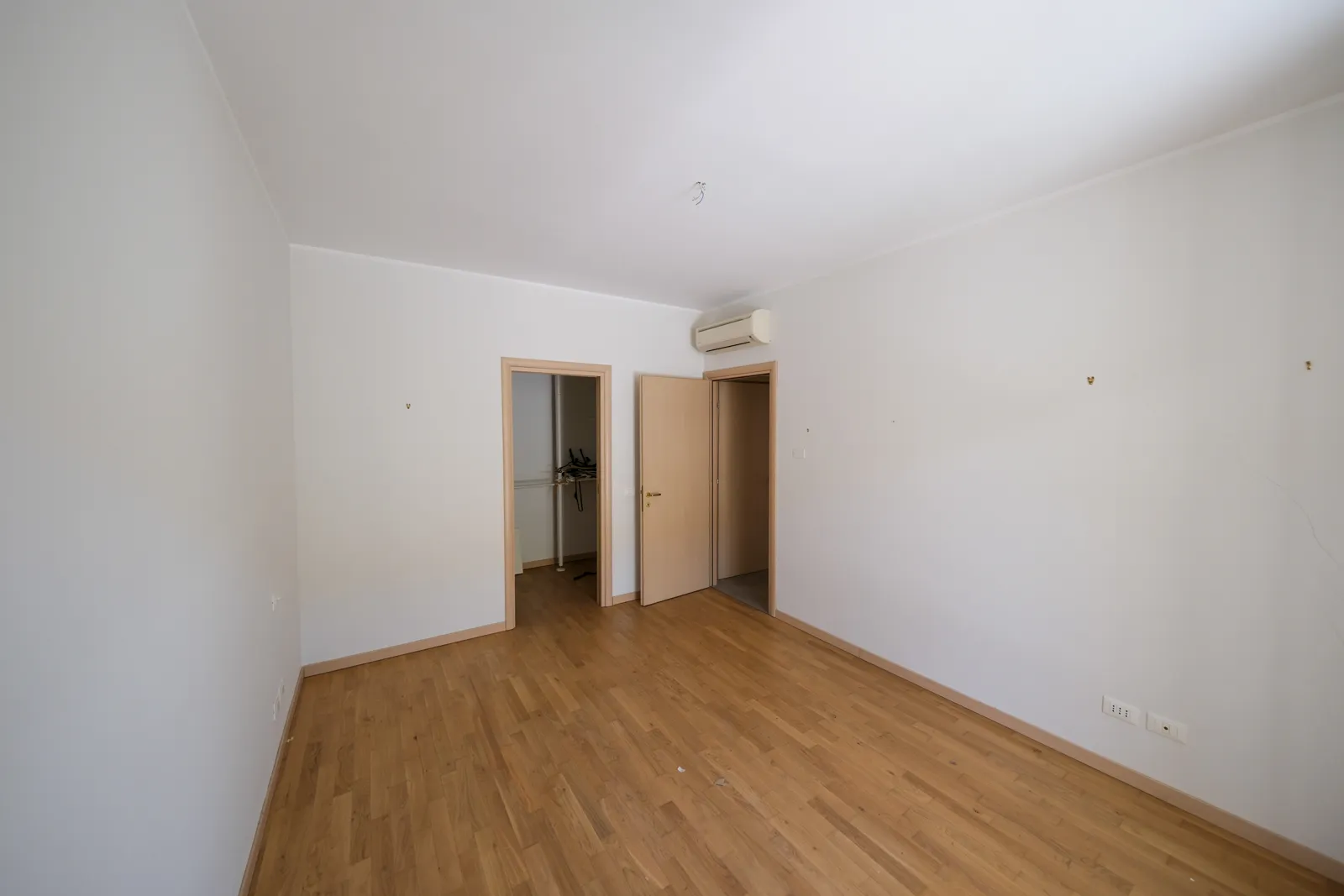 Appartamento sub 708 e box sub 756