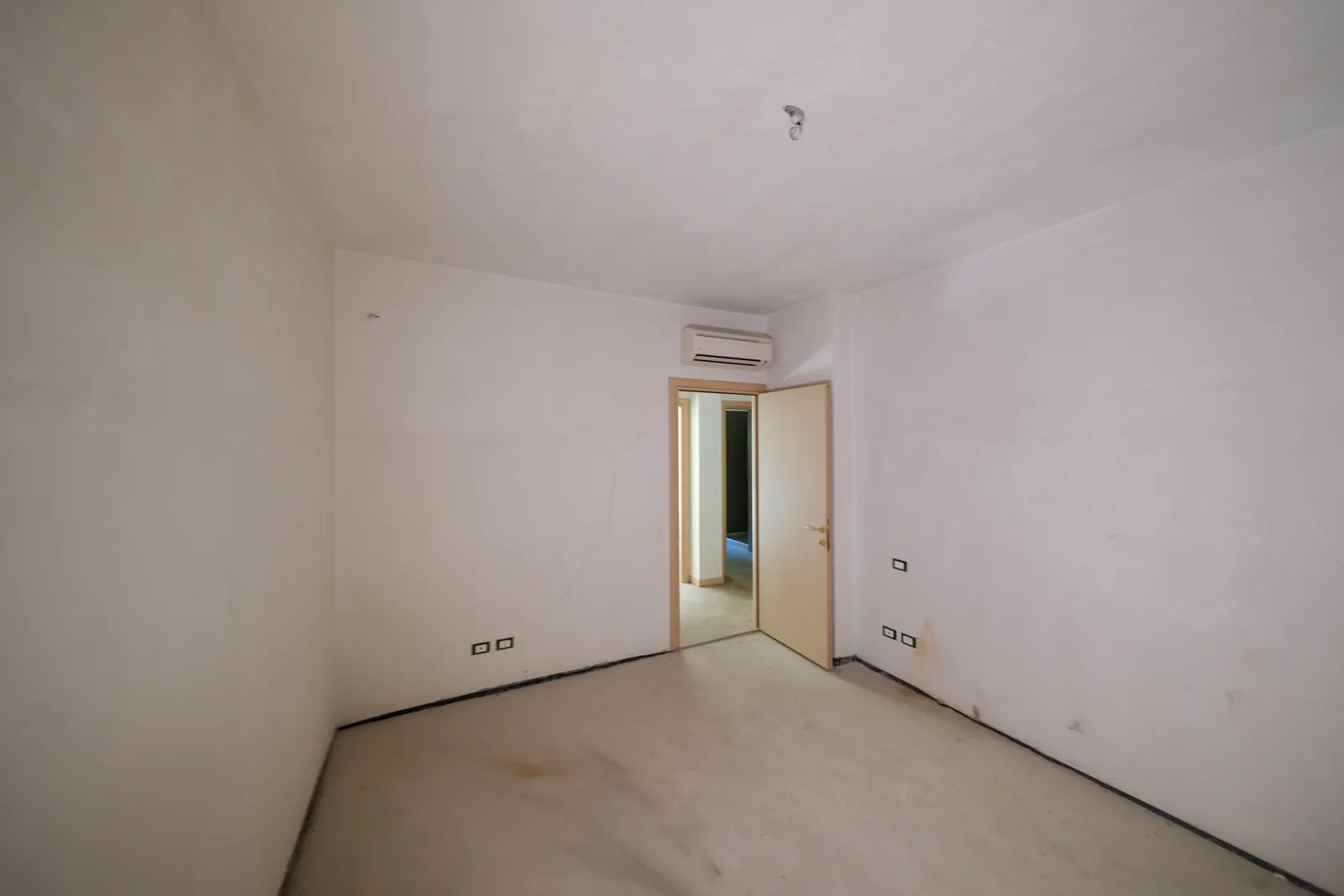 Appartamento sub 716 e box sub 760 
