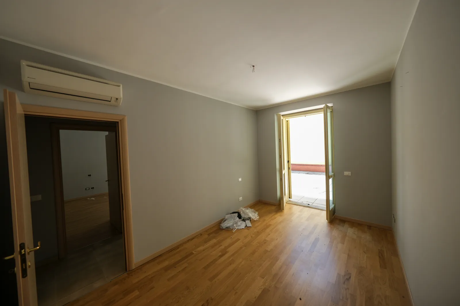 Appartamento sub 717 e box sub 761 