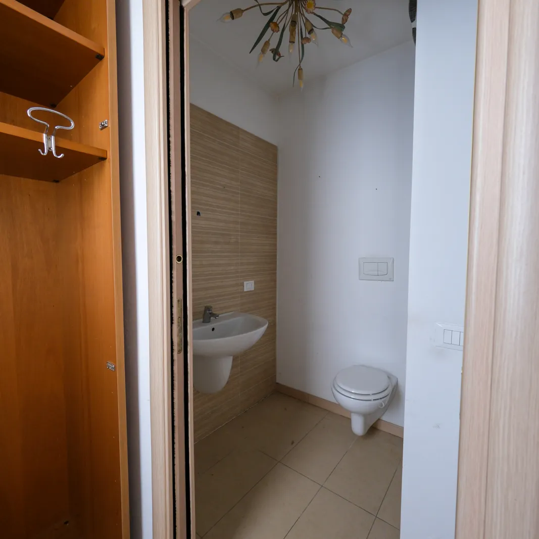 Appartamento sub 719 e box sub 762