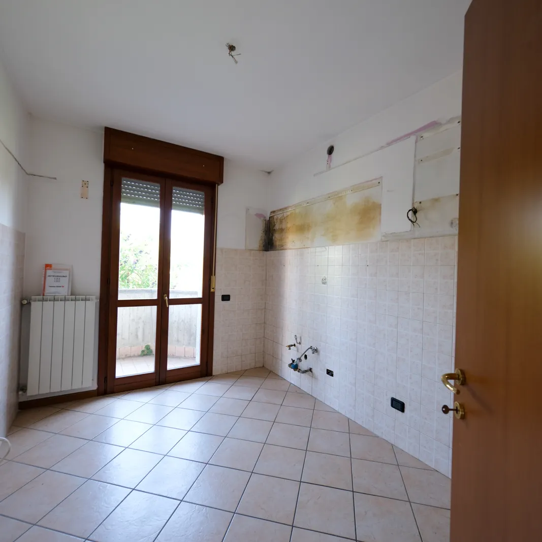 Appartamento sub 7 e box su 41