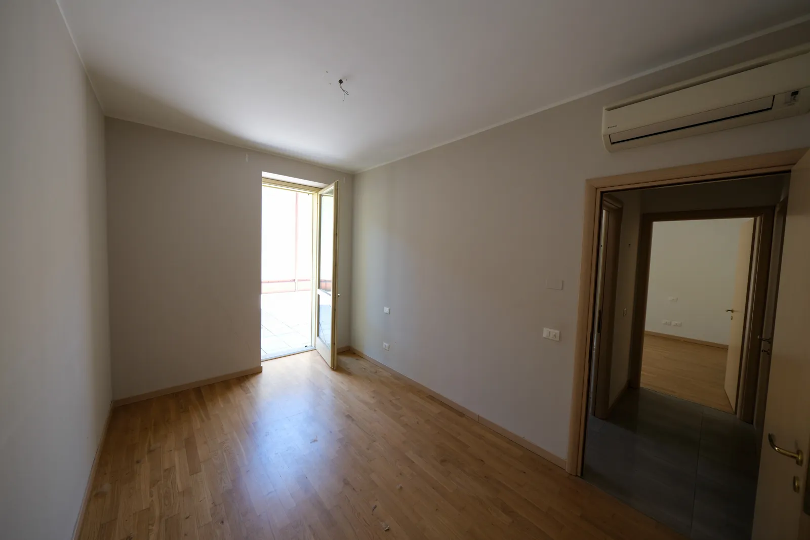 Appartamento sub 708 e box sub 756